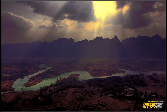 广西--比桂林漓江更有特色的河--红水河-2